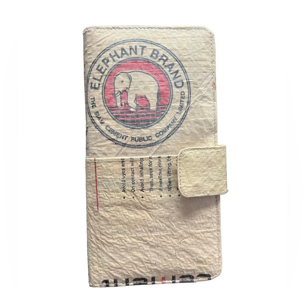 Cement6 Accordion Clutch